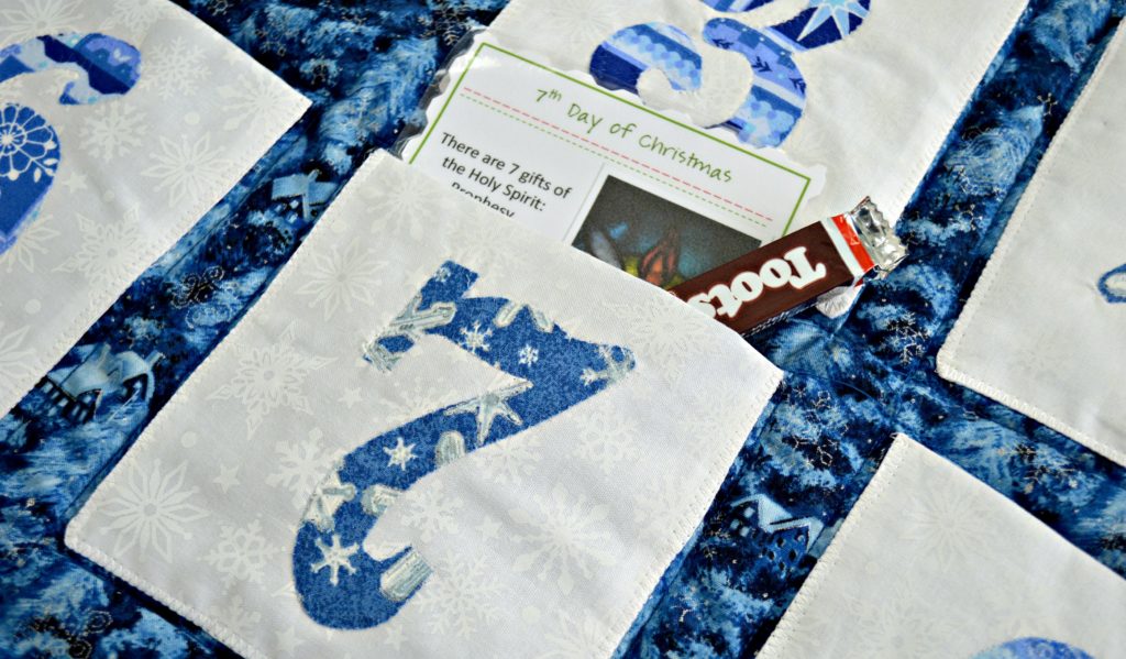 12 Days of Christmas Quilt Pattern Showing Pocket Detail