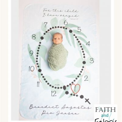 Handmade: Organic Cotton Milestone Baby Blanket Quilt (Catholic / Rosary)